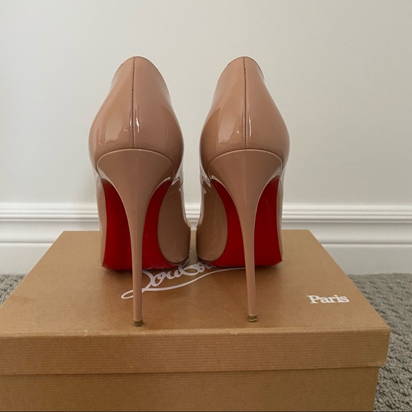 Christian Louboutin So Kate Heels - Picture 4 of 11